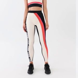 EVOLVE LEGGING IN PEARLED IVORY XS